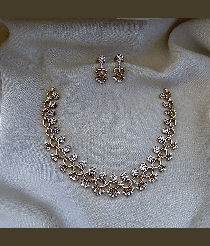 ROFARWORD Gold Brass Necklace Set ( Pack of 1 )
