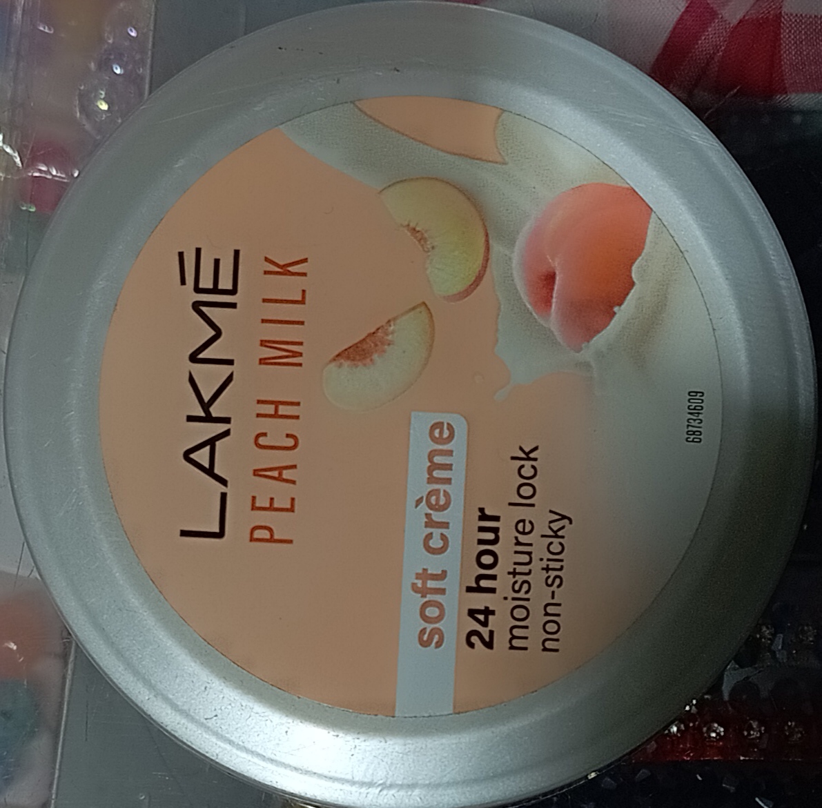 Lakme peach milk soft cream moisture lock 24h