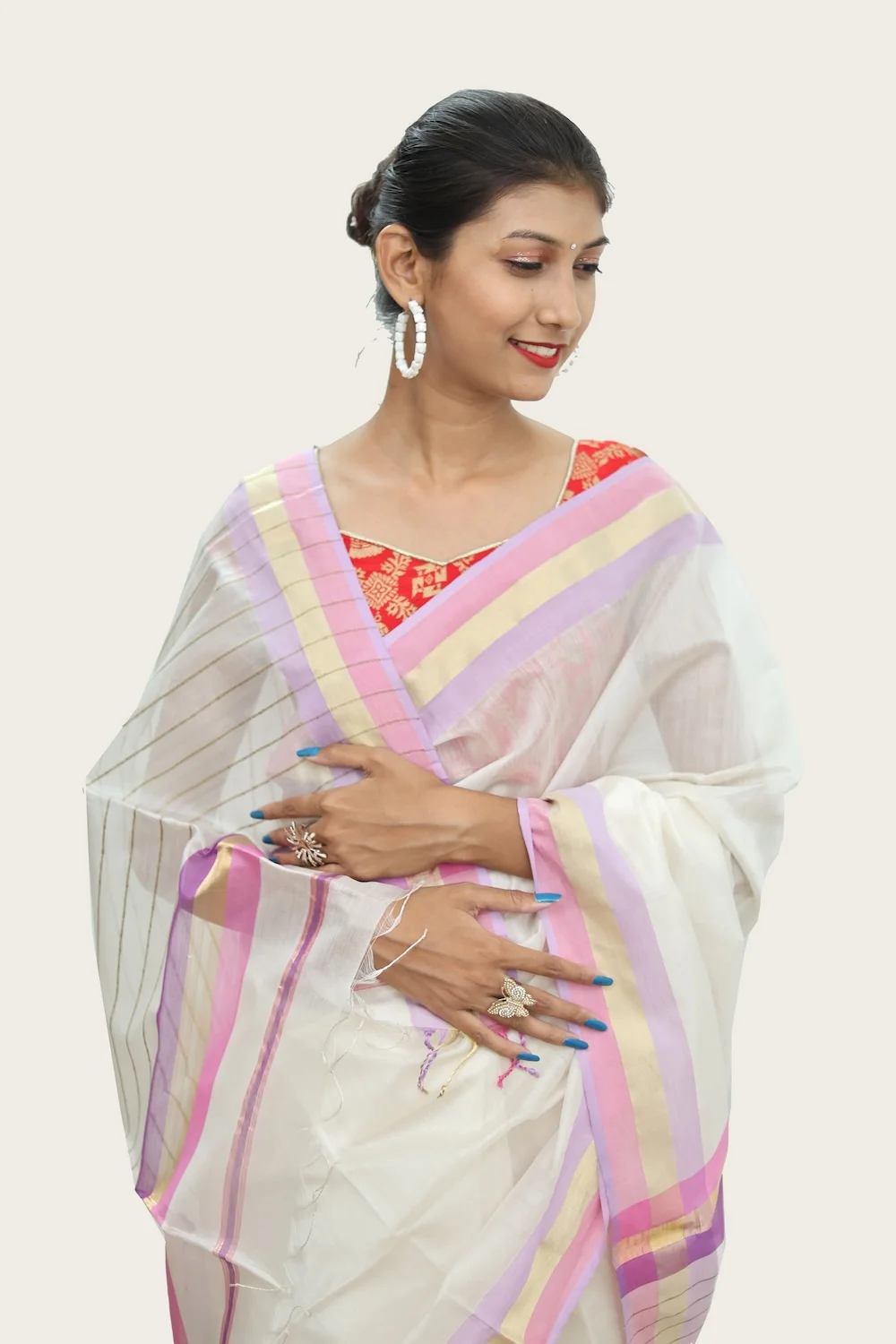 Epic Ivory Kosa Pallu White handloom Saree with Tassels view 2