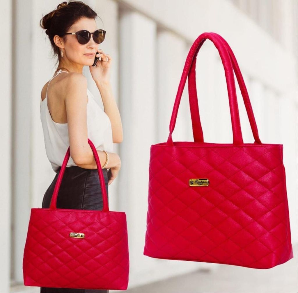 Luxurious Quilted Tote Bag – Stylish & Spacious Shoulder Bag for Women view 2