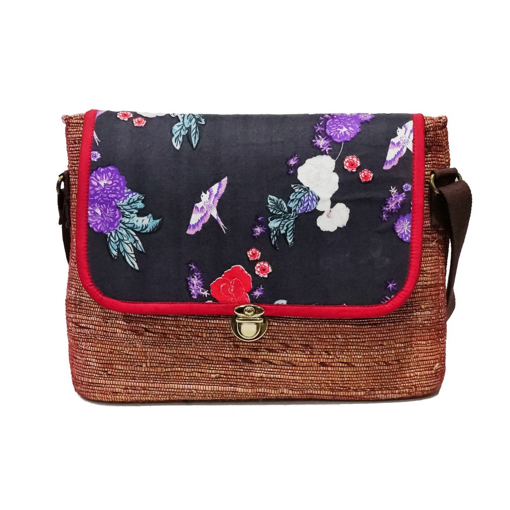 Banana Fibre D1 Cross Body Bag (1SGAUTLKA03098) view 2