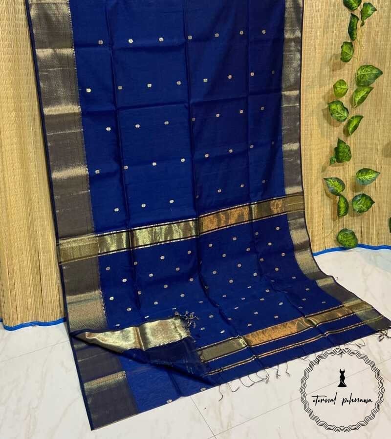Beautiful Maheshwari Handloom Saree with Golden Jari Border & Intricate Butti view 2