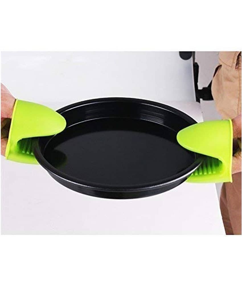 Lucky Traders Set of 1 Silicone Microwave Oven Heat Resistant Pinch Grip Mitten Oven Mitt Gripper Grip Kitchen Pot Holder Utensil Tool view 2