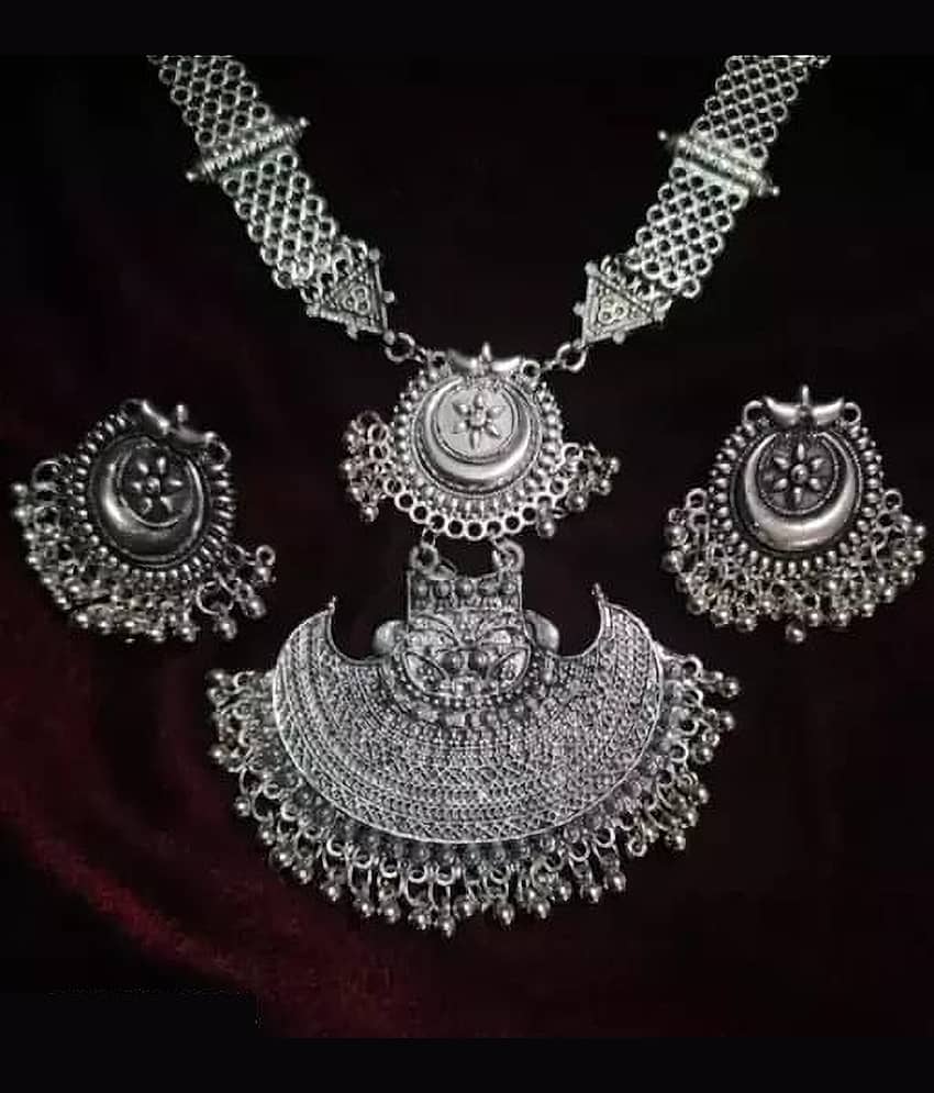 Samridhi DC Silver Alloy Necklace Set ( Pack of 1 )