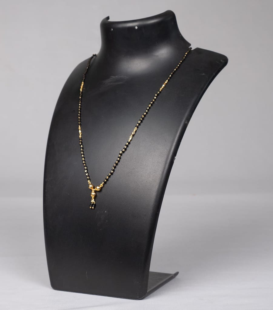 SONCHIRAIYA AP MEPMA BLACK BEADS CHAIN WITH LOCKET view 2