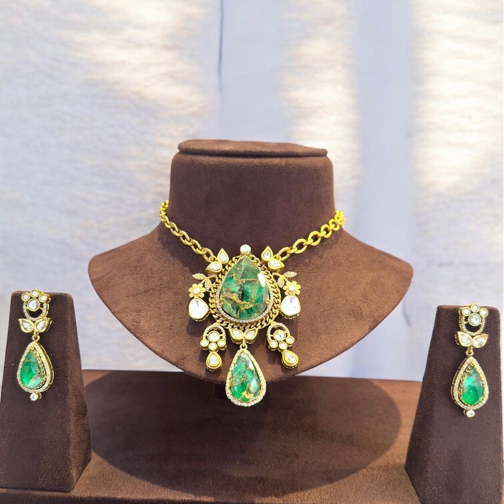 Emerald Dream Necklace Set By Dia Art Jewels view 2