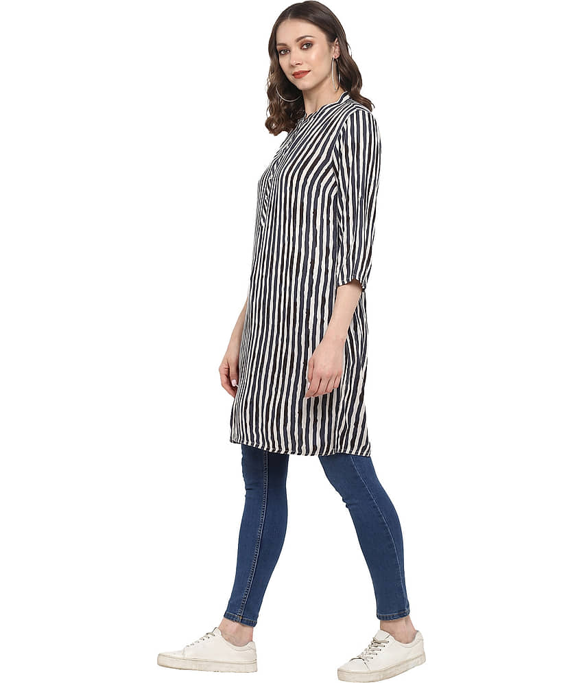 Antaran Grey Cotton Straight Kurti view 2