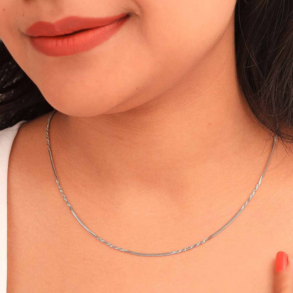 Silver Sleek Chain view 2