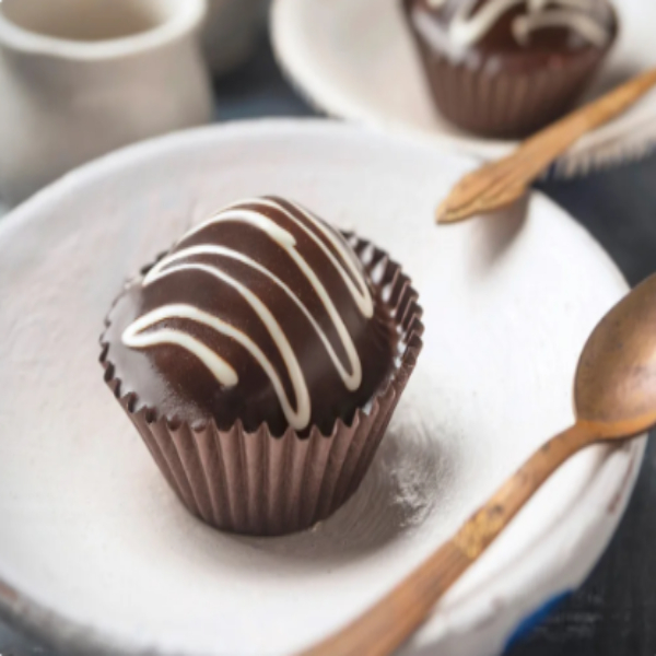 Monginis Choco Bomb Pastry