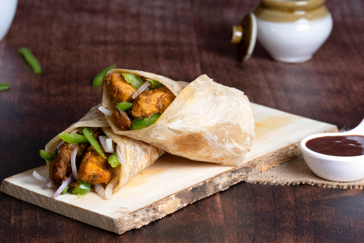Xl bhuna chicken roll