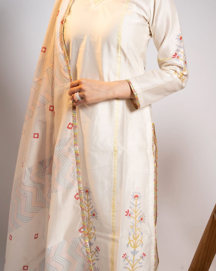 White Chanderi Kurta Set by Aagaaz Jaipur view 2