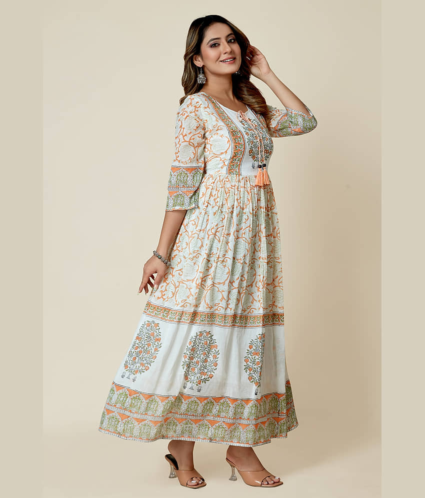SARRAS Cotton Printed Flared Women's Kurti - White ( Pack of 1 ) view 2