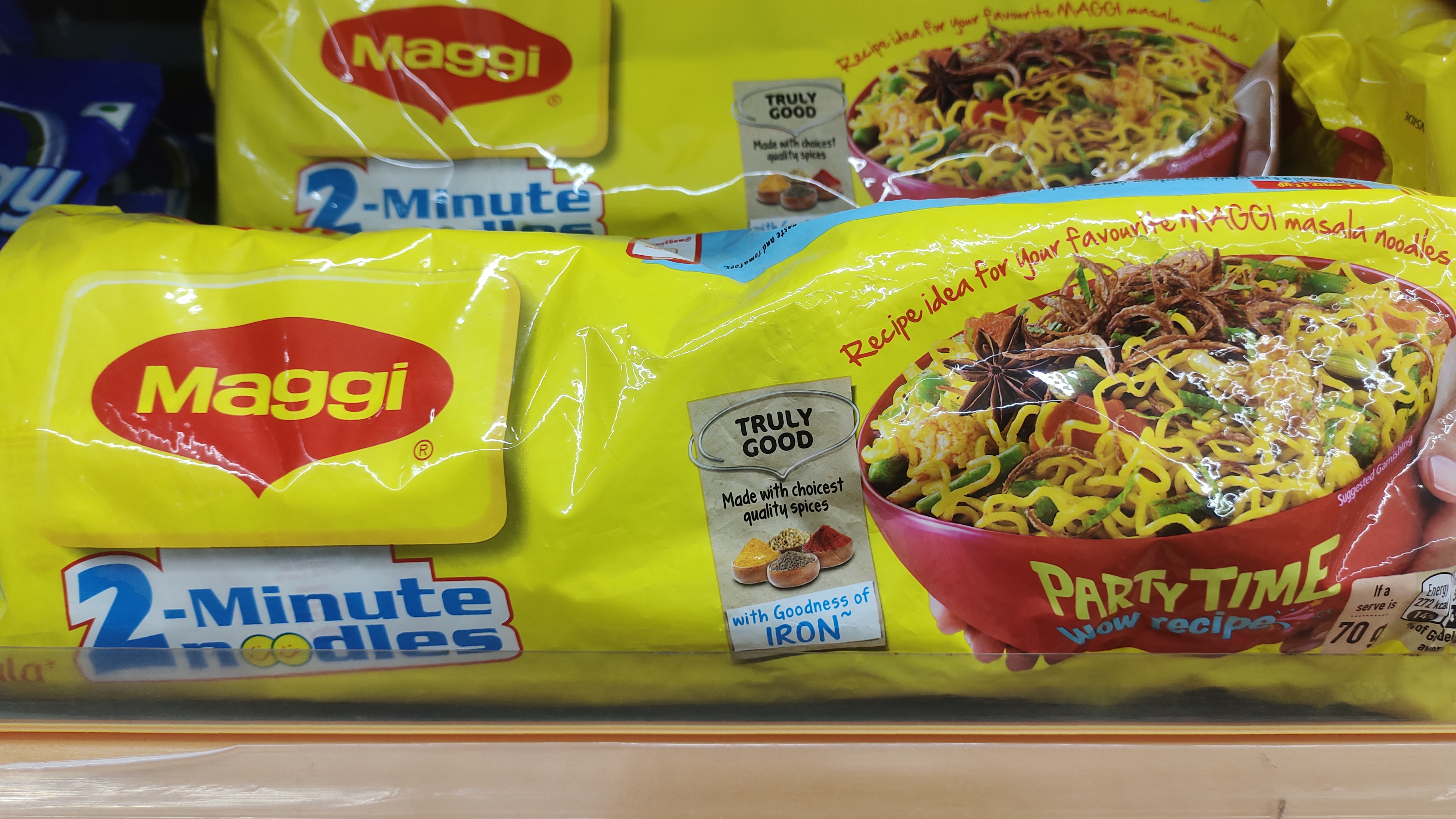 Maggie noodles family pack