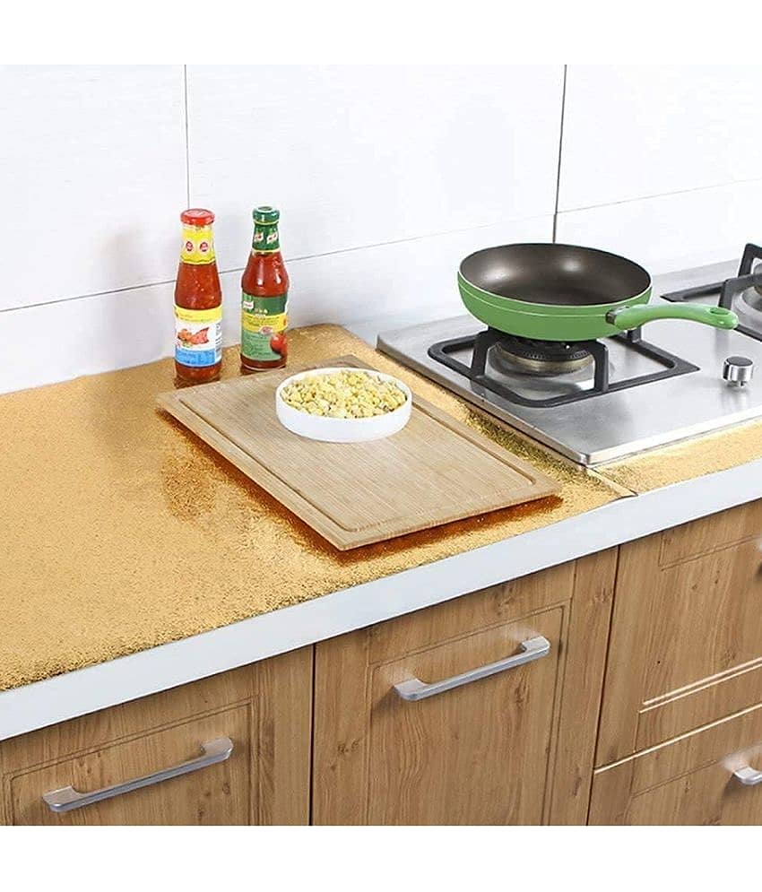 Geeo Gold Foil Wallpaper 60cm x 2m (Pack of 1) view 2