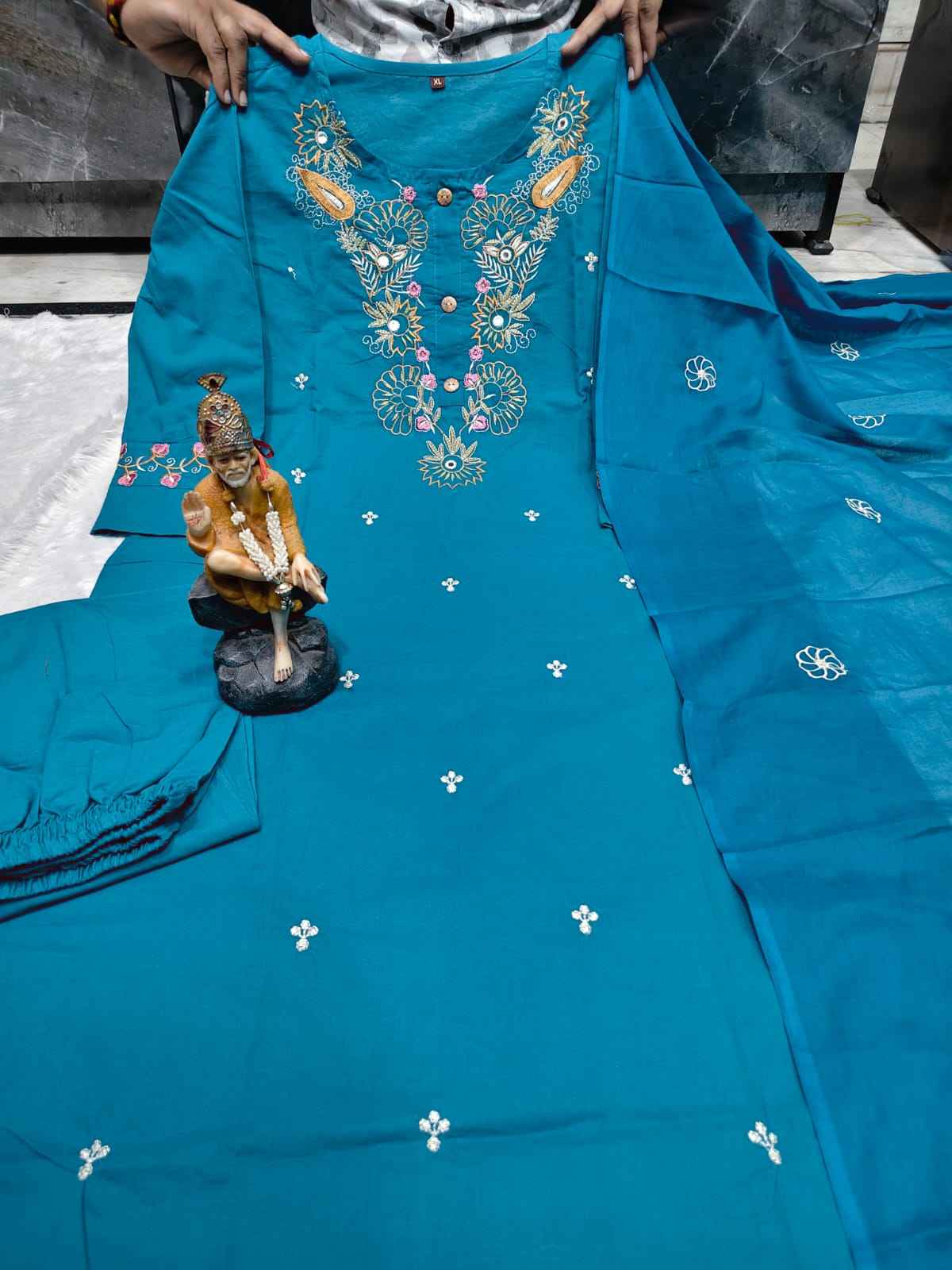 Pure Cotton Super Dying Embroidery Suit view 2