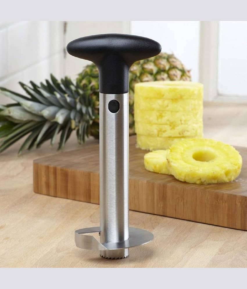 MANDEV Black Stainless Steel Pineapple Corer ( Pack of 1 ) view 2