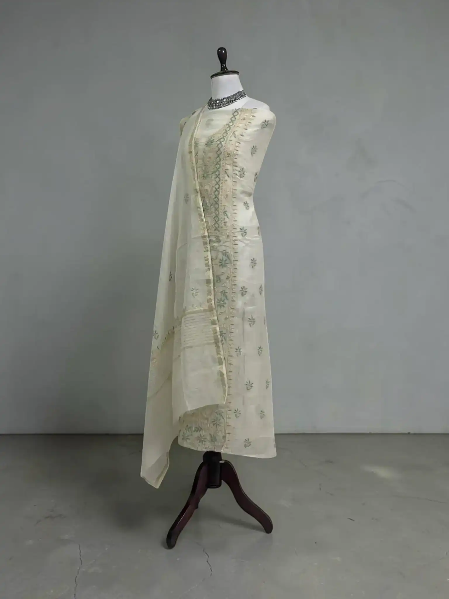 Lucknow Chikankari Hand-Embroidered Mul Cotton Dress Material, White & Ivory view 2