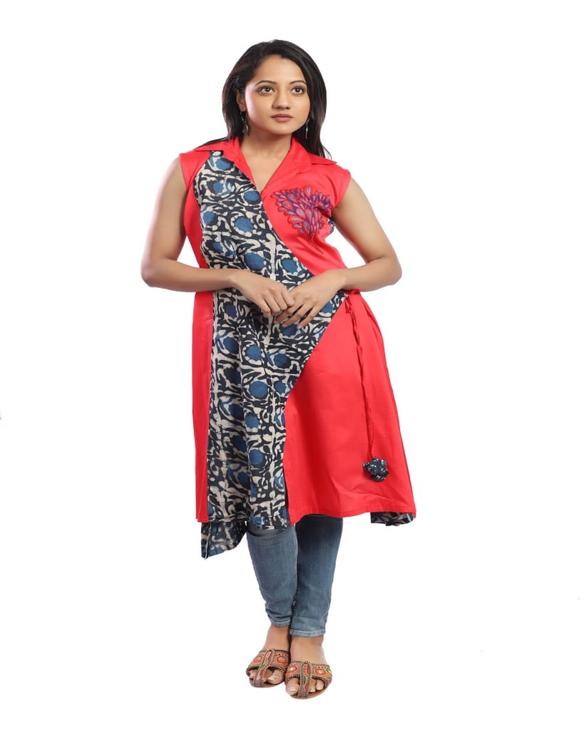 Cotton Silk Pink Overlapping Kurta with Batik Detailing view 2