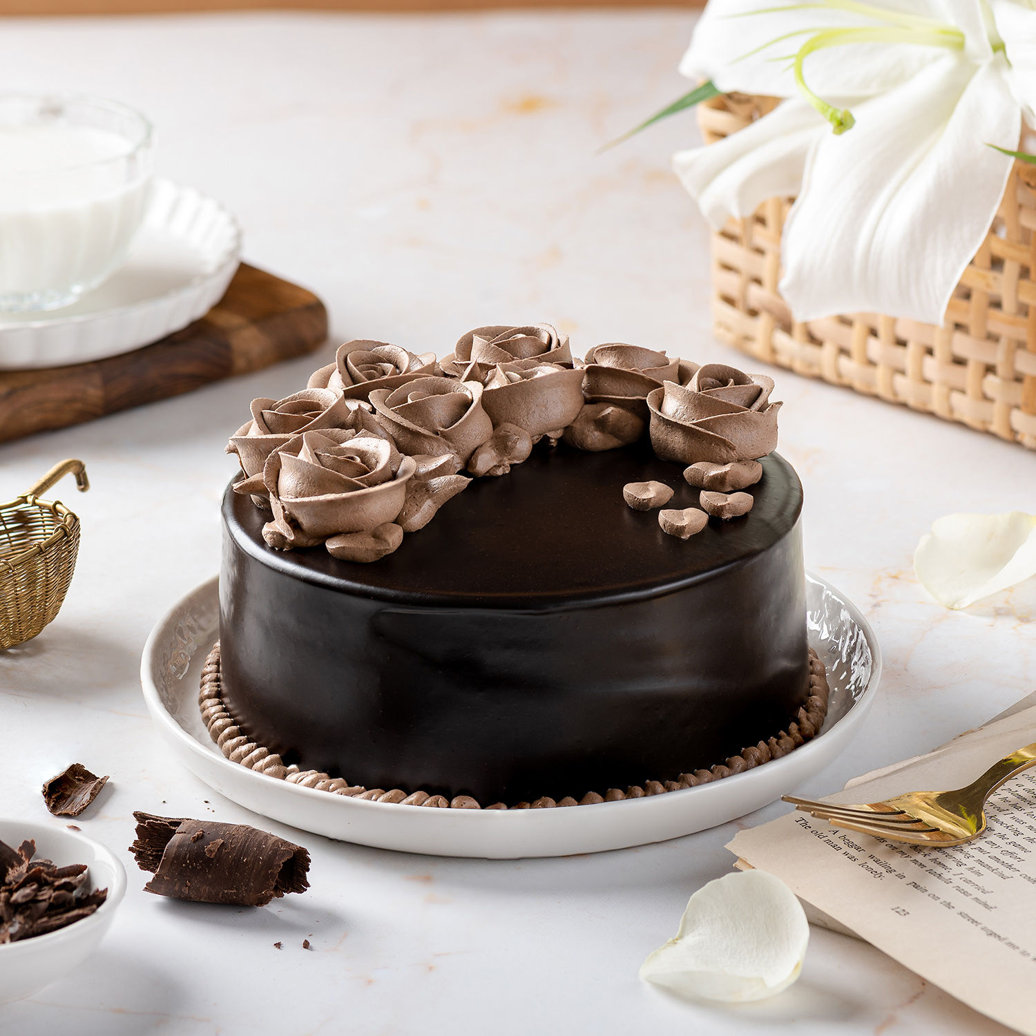 Chocolate Rose Designer Cake Half Kg view 2