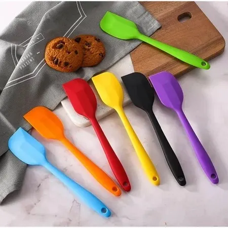 Premium Silicone Cake Spatula Heat-Resistant & Flexible Baking Tool view 2