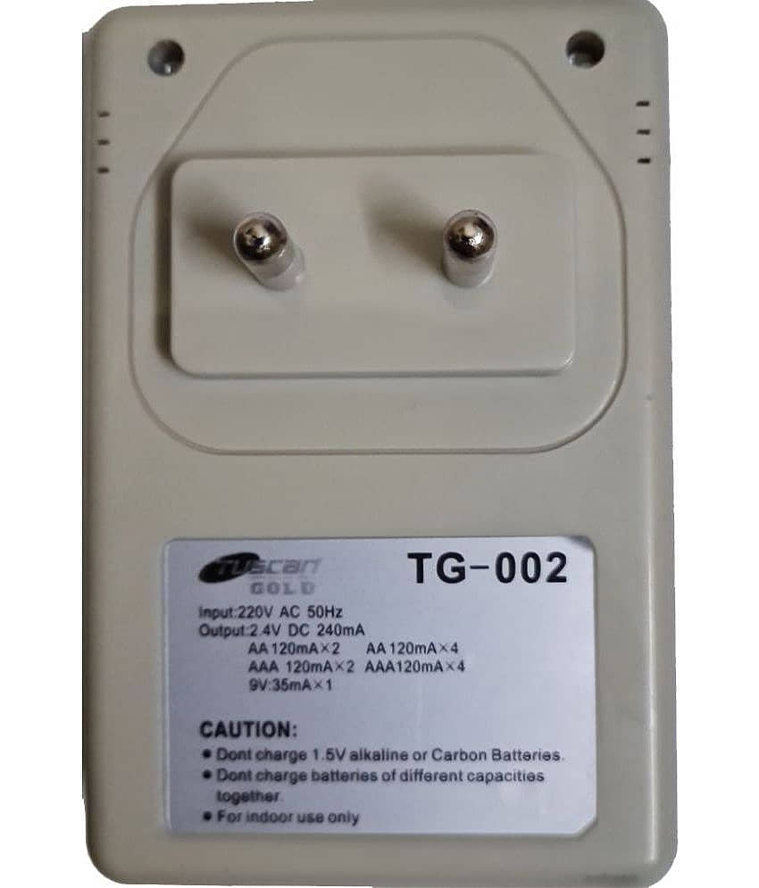 Tuscan AA/AAA/9V Camera Battery Charger view 2