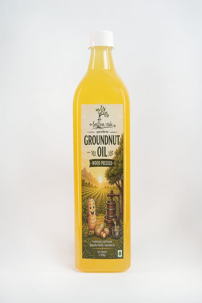 Sattva Veda Farms Wood Cold Pressed Groundnut (Peanuts) Oil 1 Litre | PET Bottle | Kolhu/Kacchi Ghani/Chekku | Naturally Cholesterol Free | A1 Grade Groundnuts | Rich Aroma & Flavour