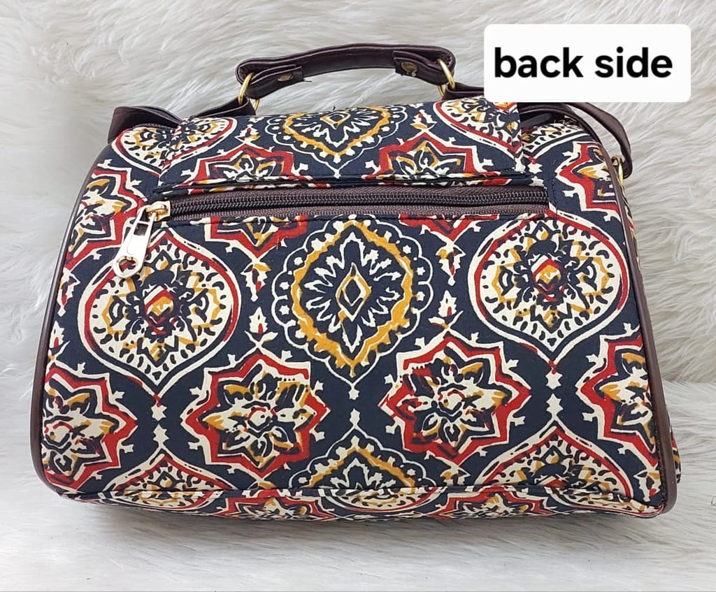Stylish and Spacious Floral Print Sling Bag view 2
