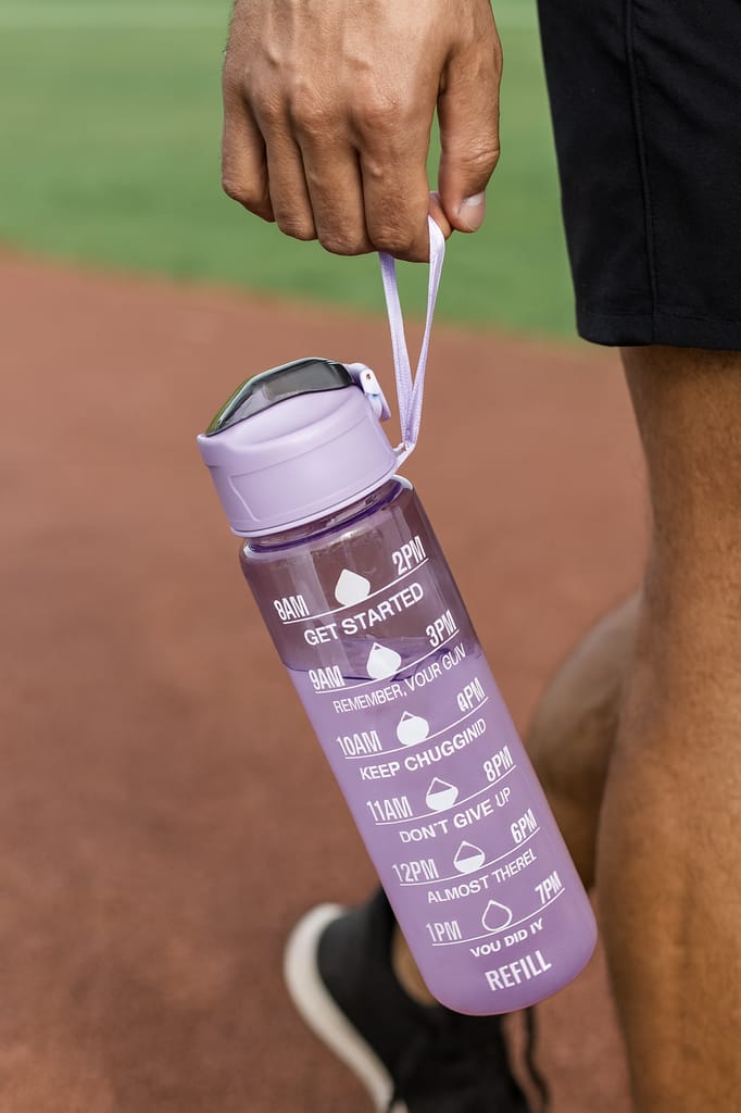 1 Litre Motivational Water Bottle with Time Marker and Straw view 2