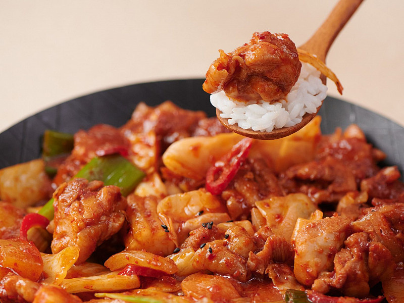 Dak galbi (korean chilli chicken)