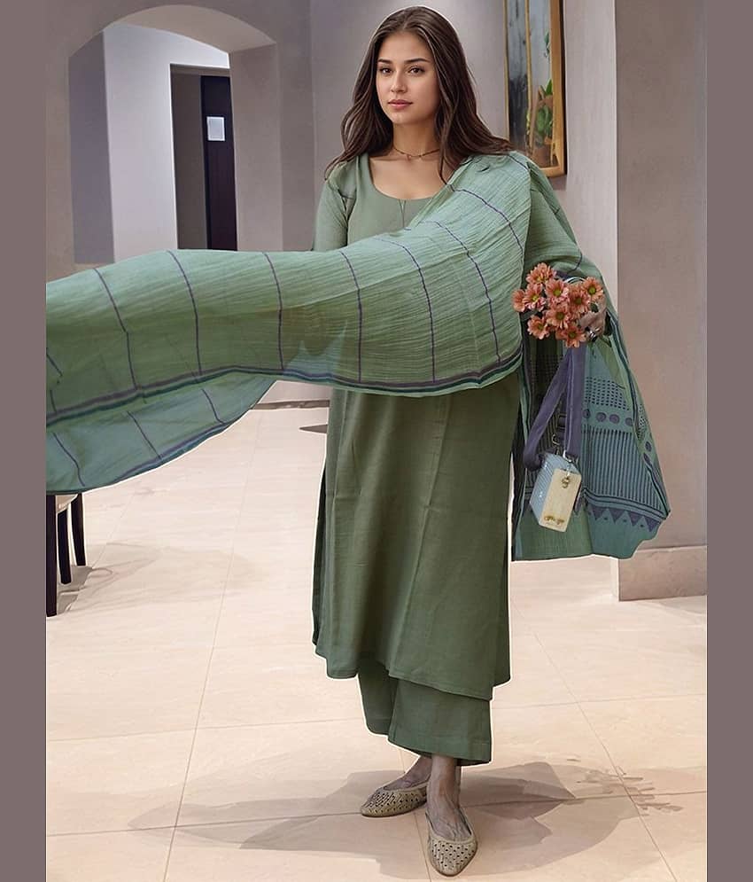 Lee Moda Women Rayon Solid A-line Kurti With Pants ( Green ) view 2