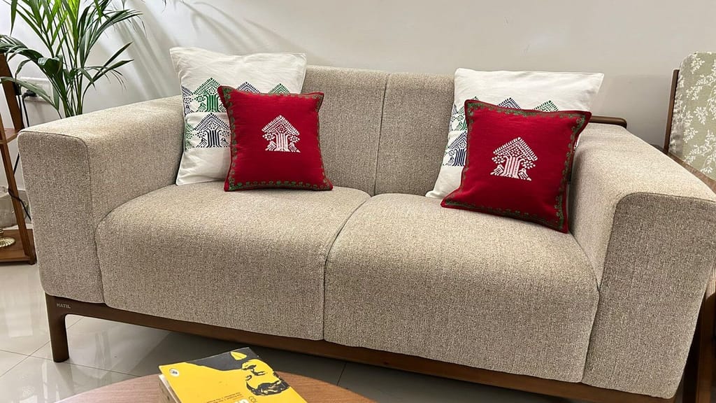 Loinloom Hand Block Printed Cushion Cover Combo Set view 2
