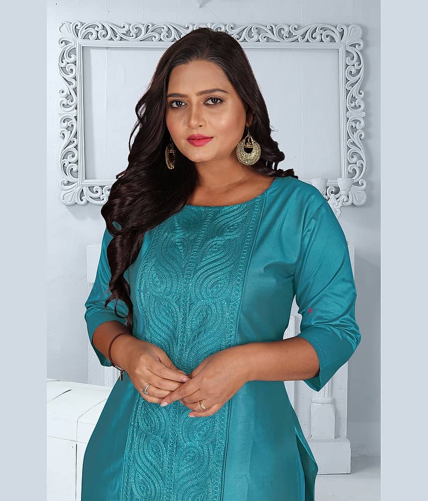 RIAANA Women Chanderi Embroidered Straight Kurti ( Green ) view 2