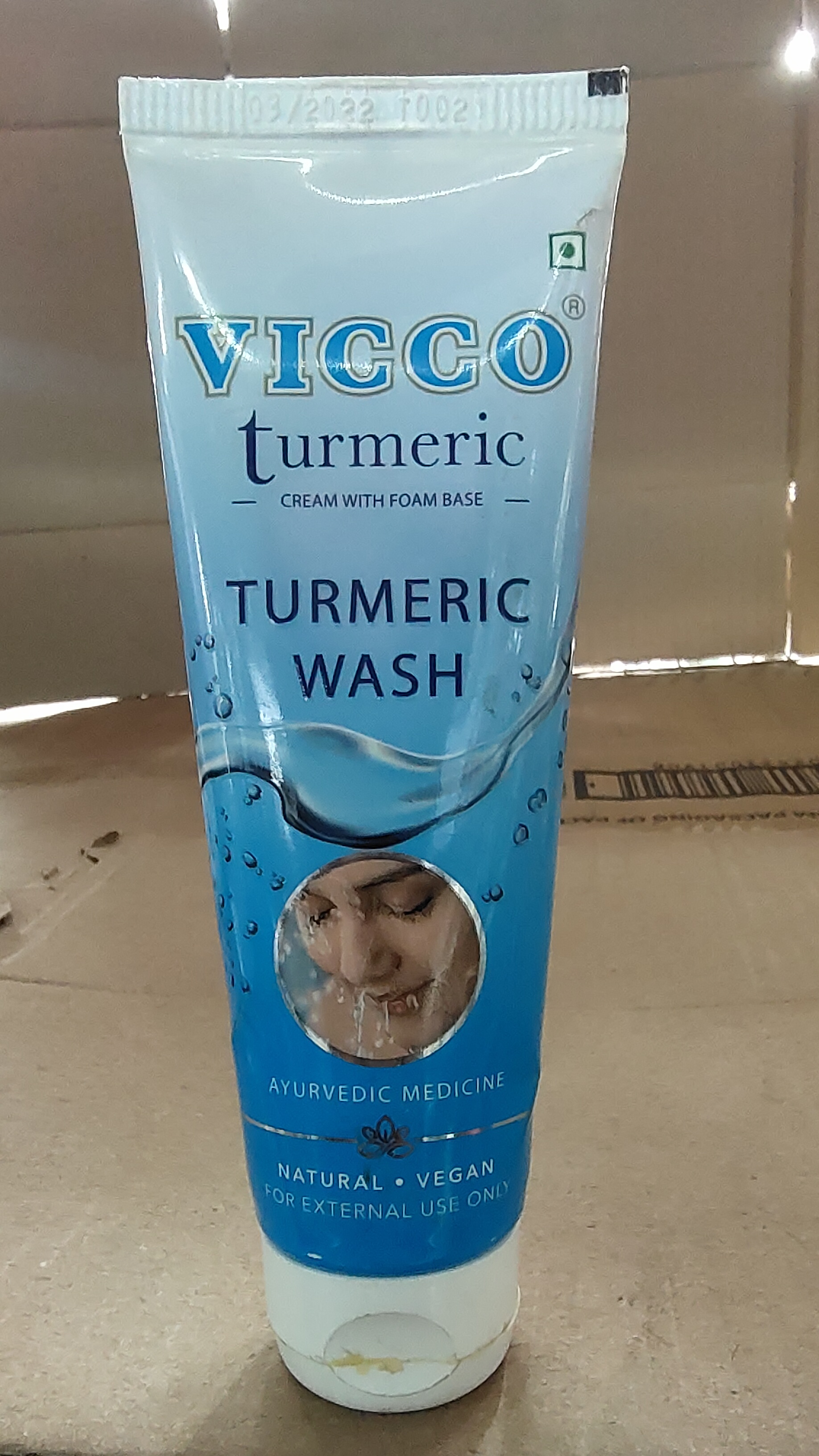 Vicco turmeric wash