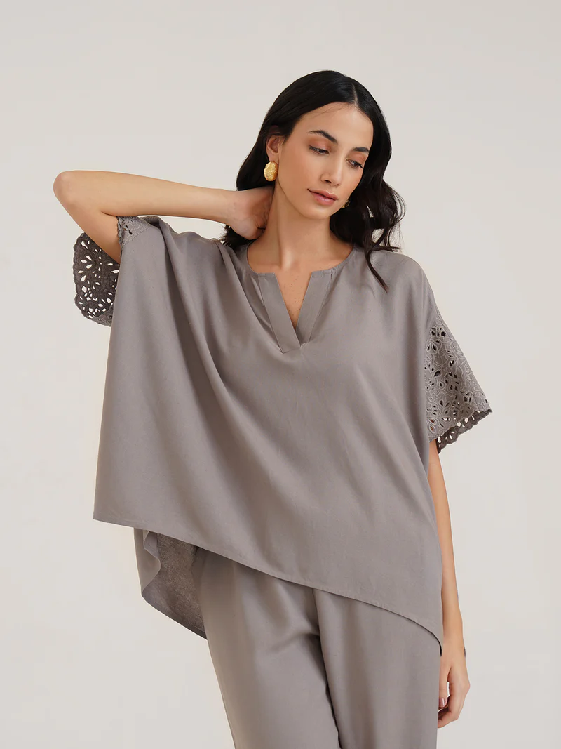 ANANKE Linen Kaftan Top
