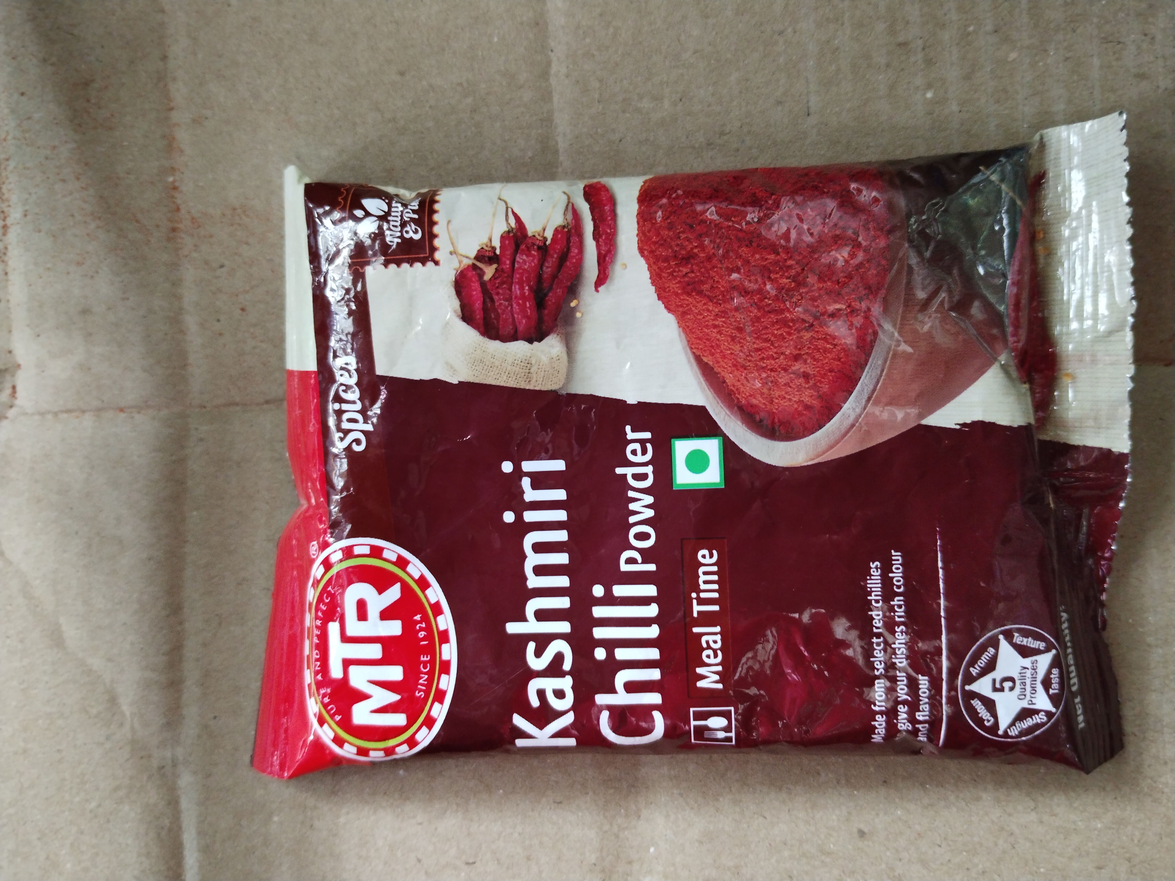 MTR kashmiri chilli powder