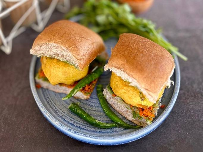 Vada pav - 2 pcs