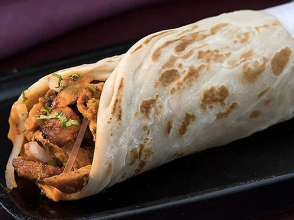 Chicken tikka kaati roll