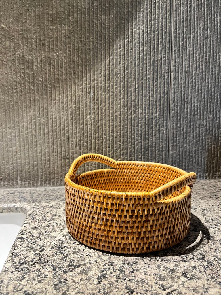 Rattan Round Spa Tray with Handle view 2