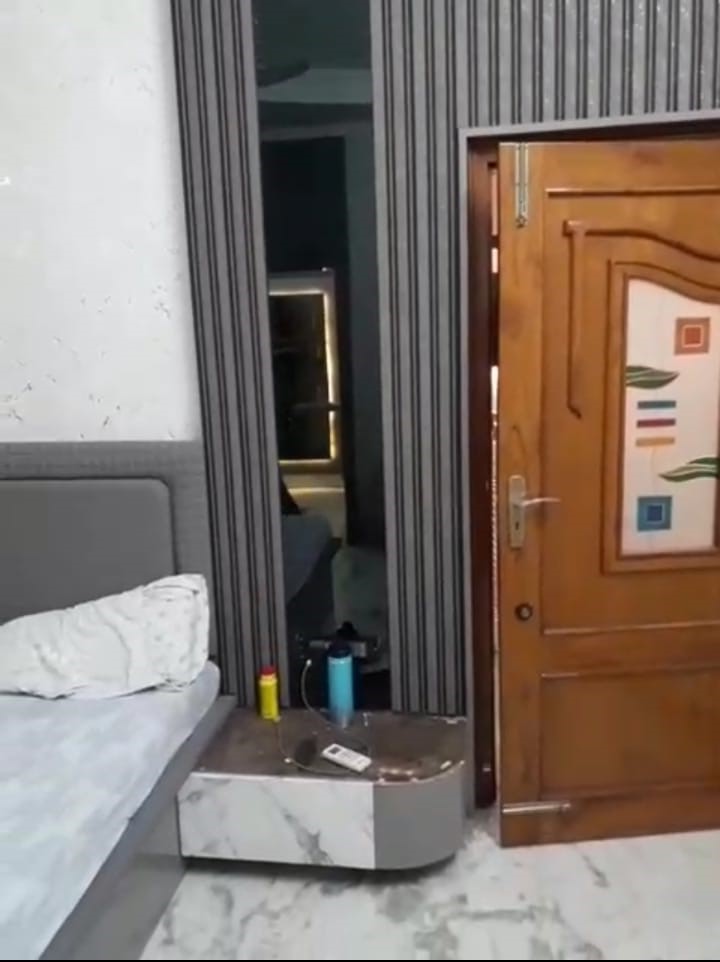 Door view 2