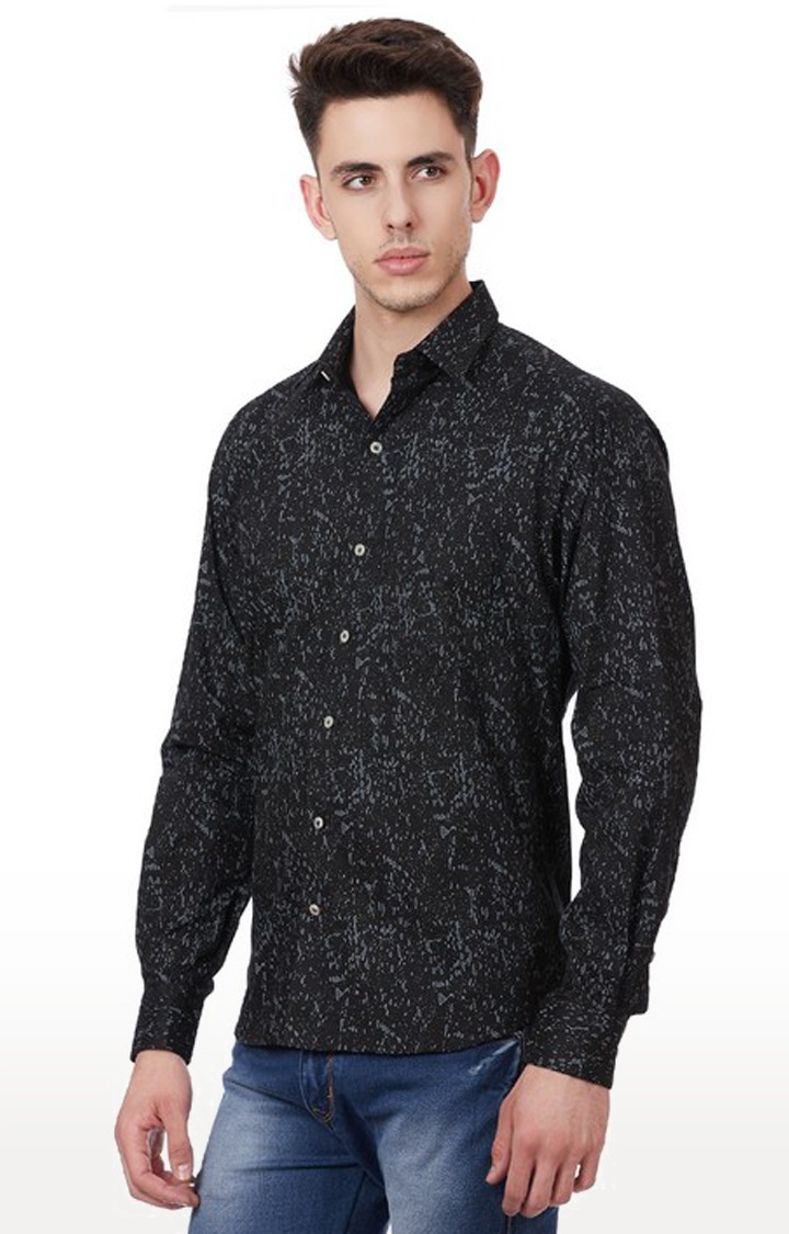 Tahvo Men Black Shirt view 2