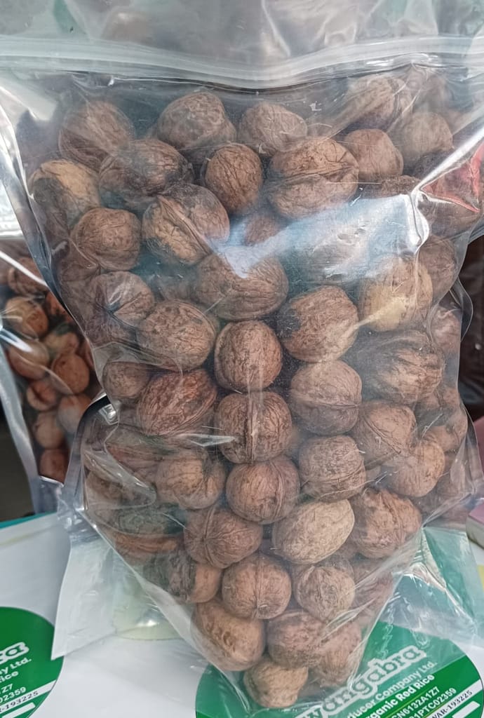 Walnut 500 gm view 2