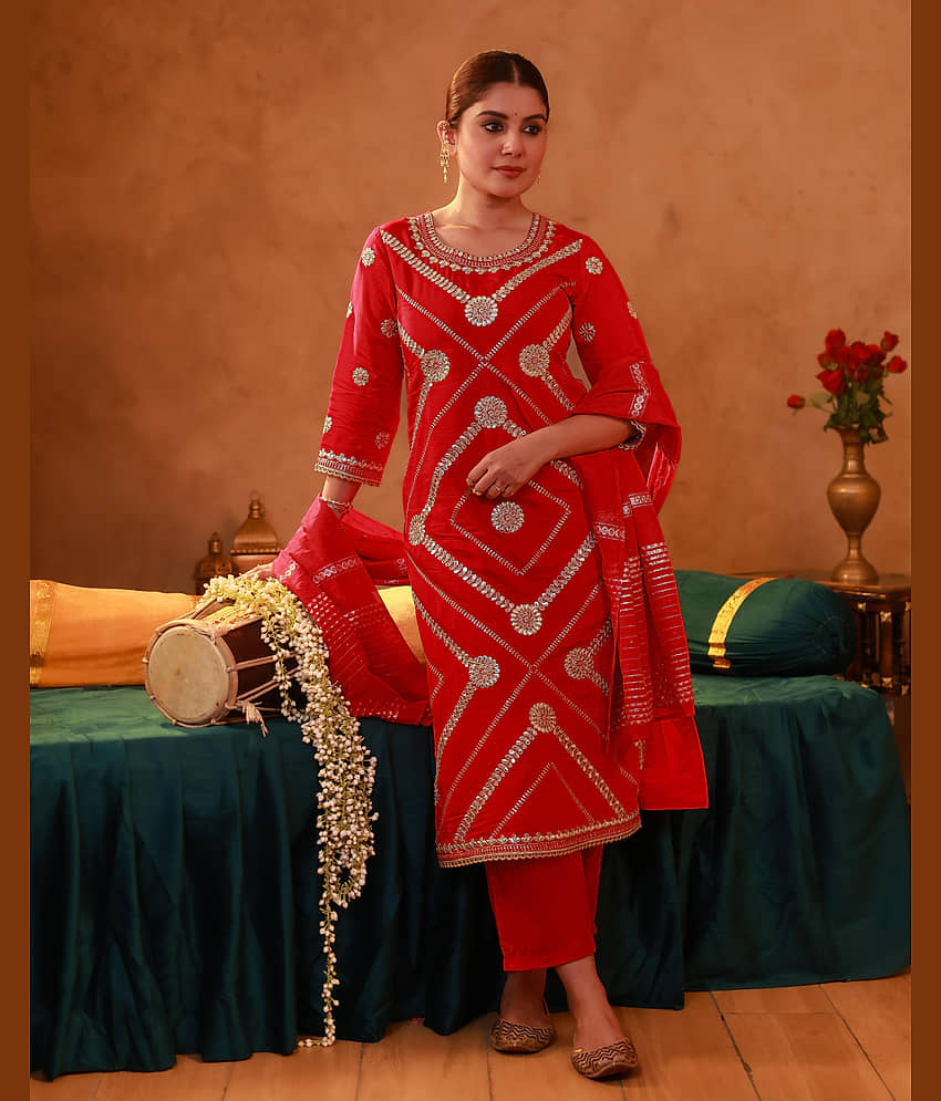 Juniper Women Viscose Embroidered Straight Kurti With Pants ( Magenta ) view 2