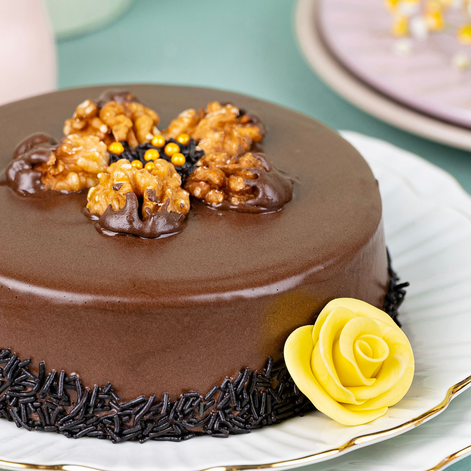 Truffle Walnut Cake Half Kg view 2