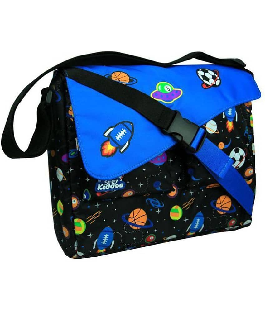Smily Kiddos 10 Ltrs Black School Bag for Boys & Girls view 2