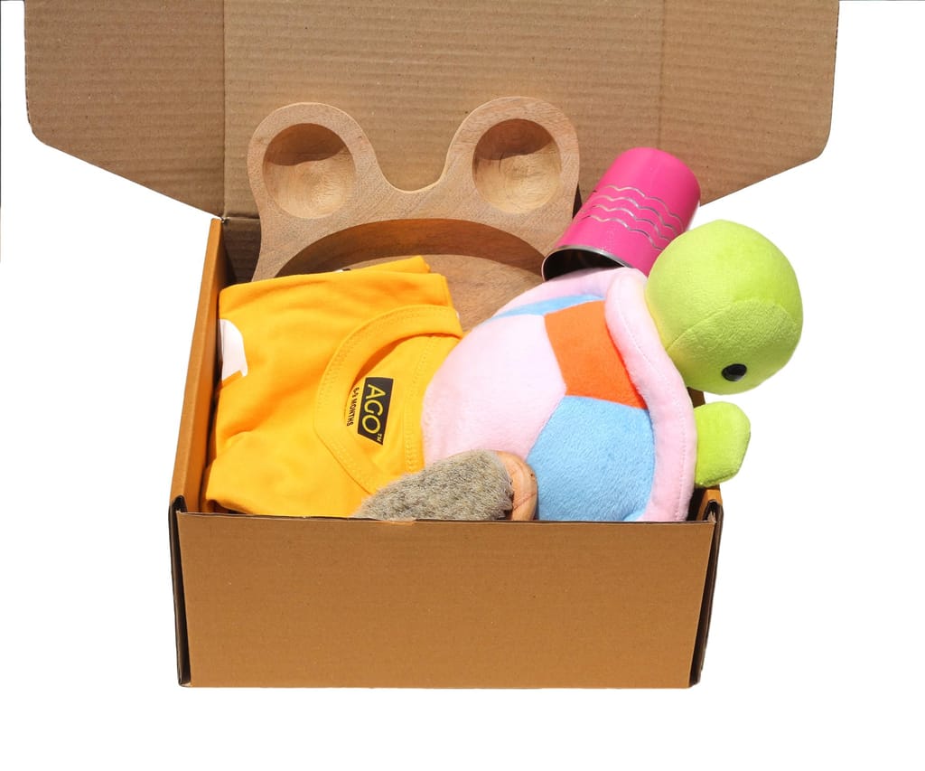 New Born Baby Essential Gift Set - 5 Pieces view 2