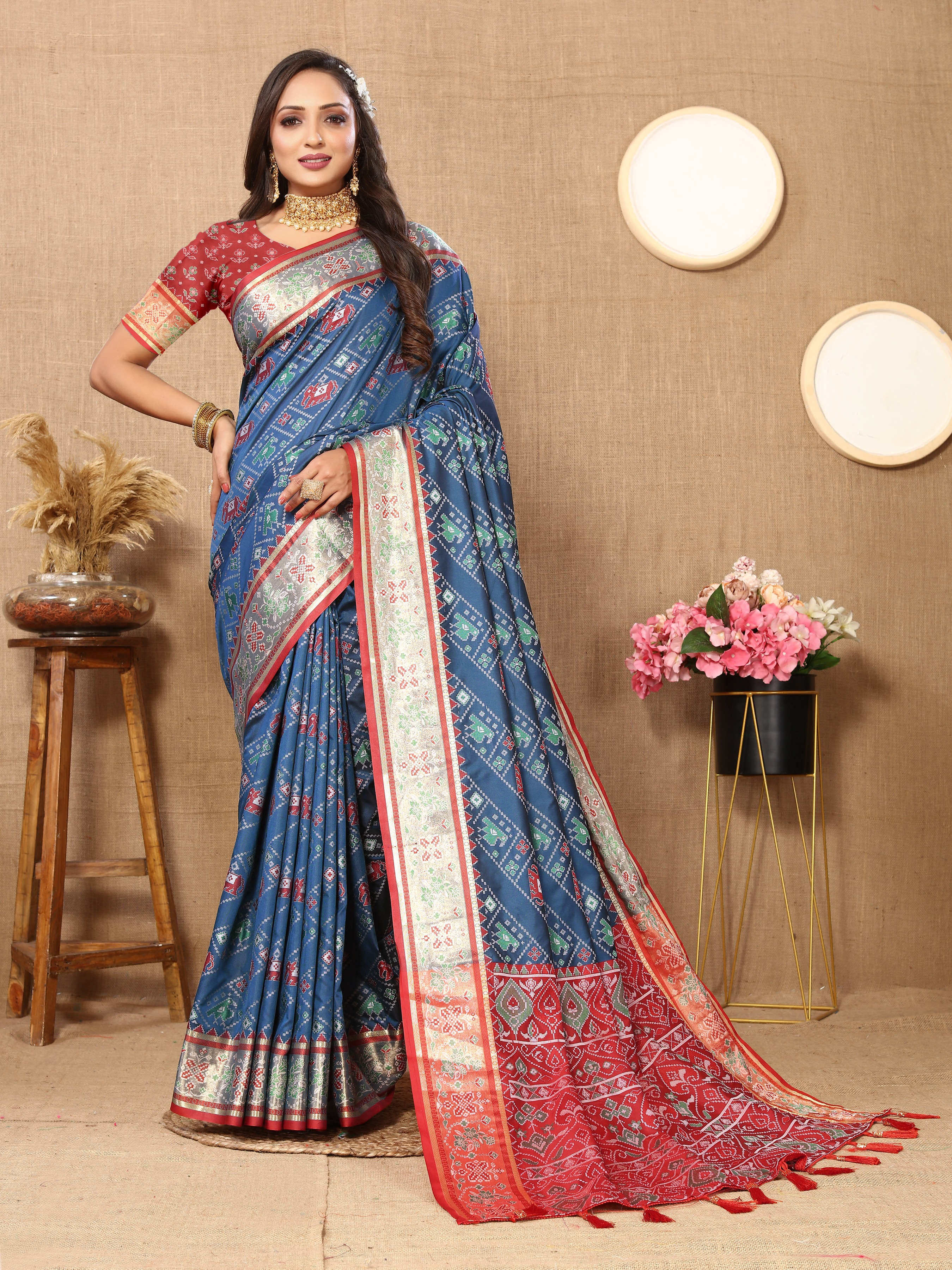 Soft Patola silk saree with Meenakari zari weaw... view 2