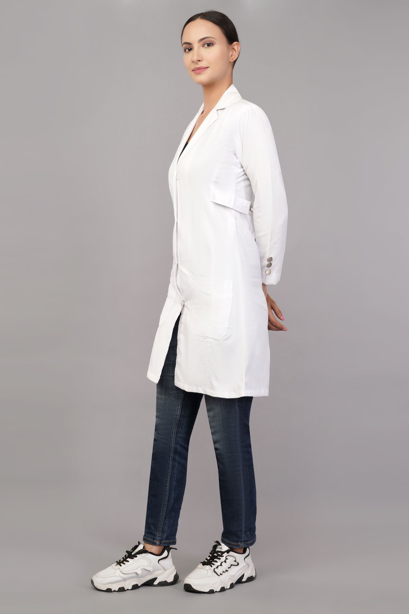 Women's White Lab Coat - Professional Medical Uniform Long Sleeve Doctor's Coat view 2