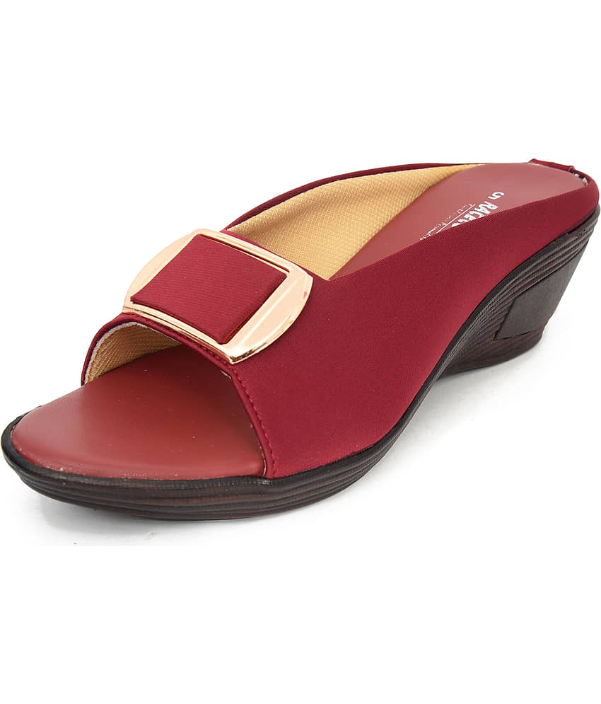 Racecourse - Maroon Women's Slip On Heels view 2