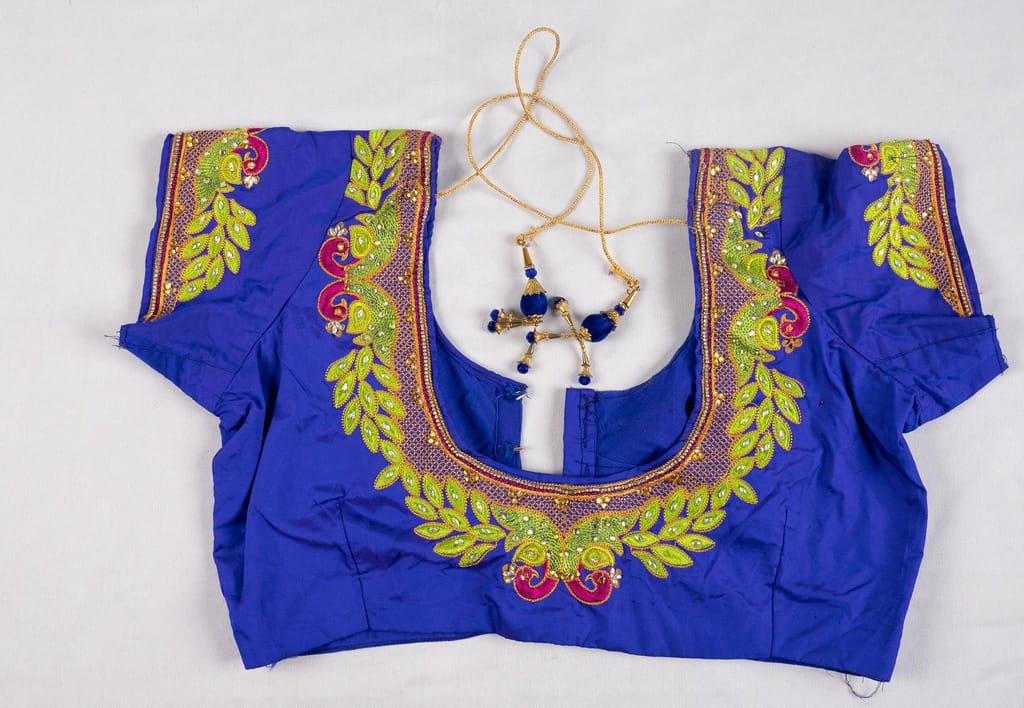 embroidery blouse view 2