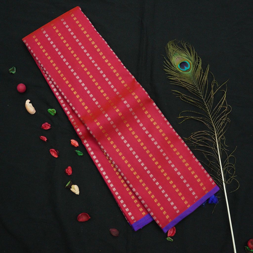 Red Borderless Saree in Kanchipuram Silks | Vivaahasilks.com view 2